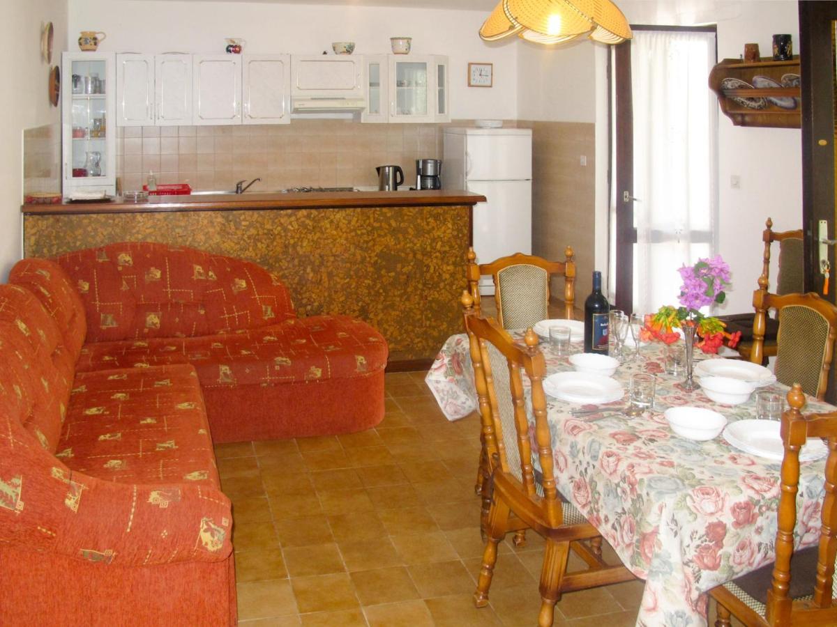 לאבין Apartment Violetta - Lbn201 By Interhome מראה חיצוני תמונה